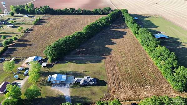 22 Acres of Land for Sale in Jay, Florida