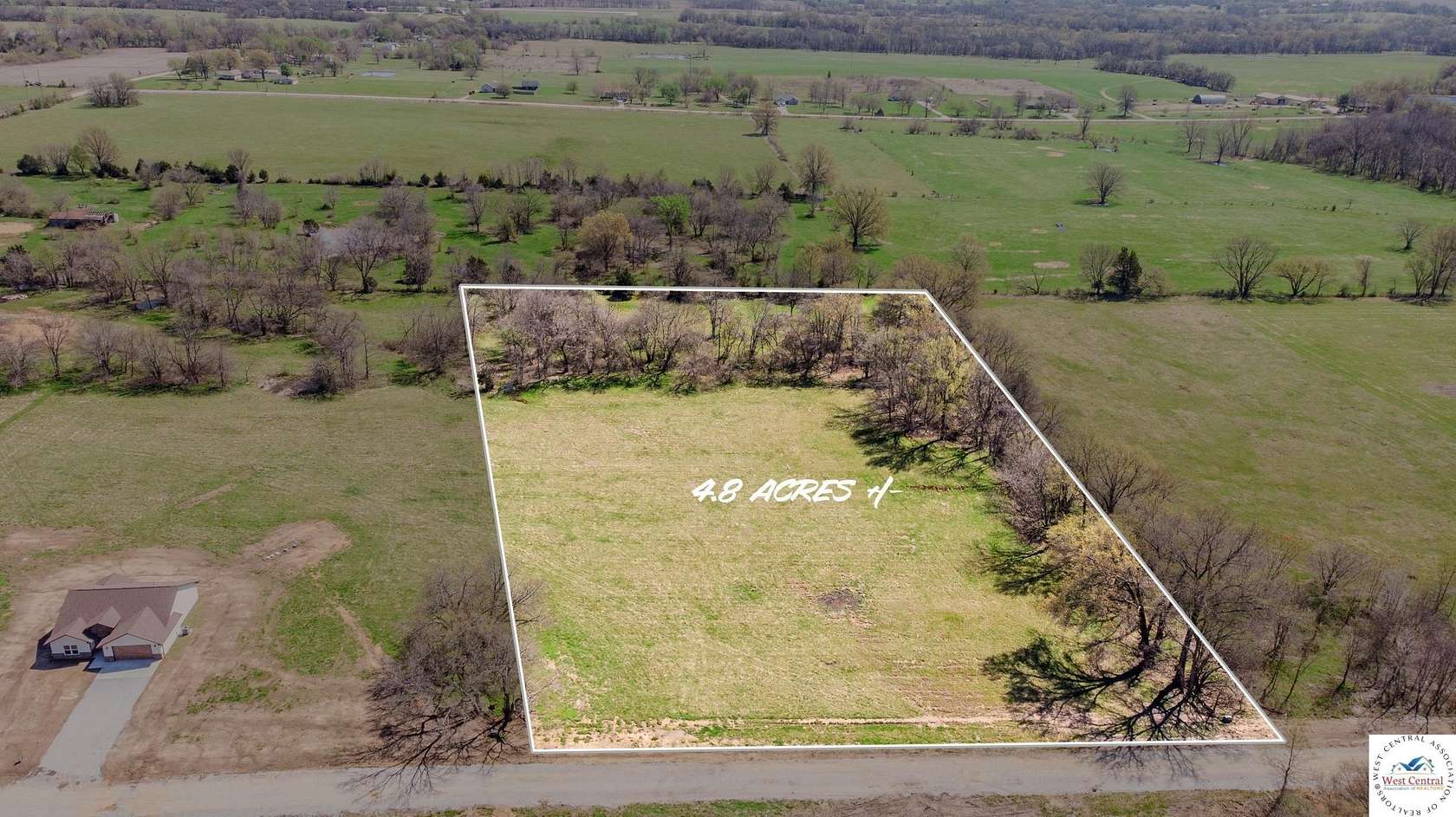 4.8 Acres of Residential Land for Sale in Clinton, Missouri