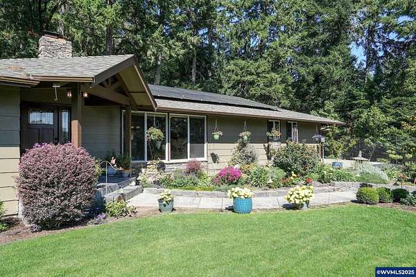 5 Acres of Land with Home for Sale in Corvallis, Oregon