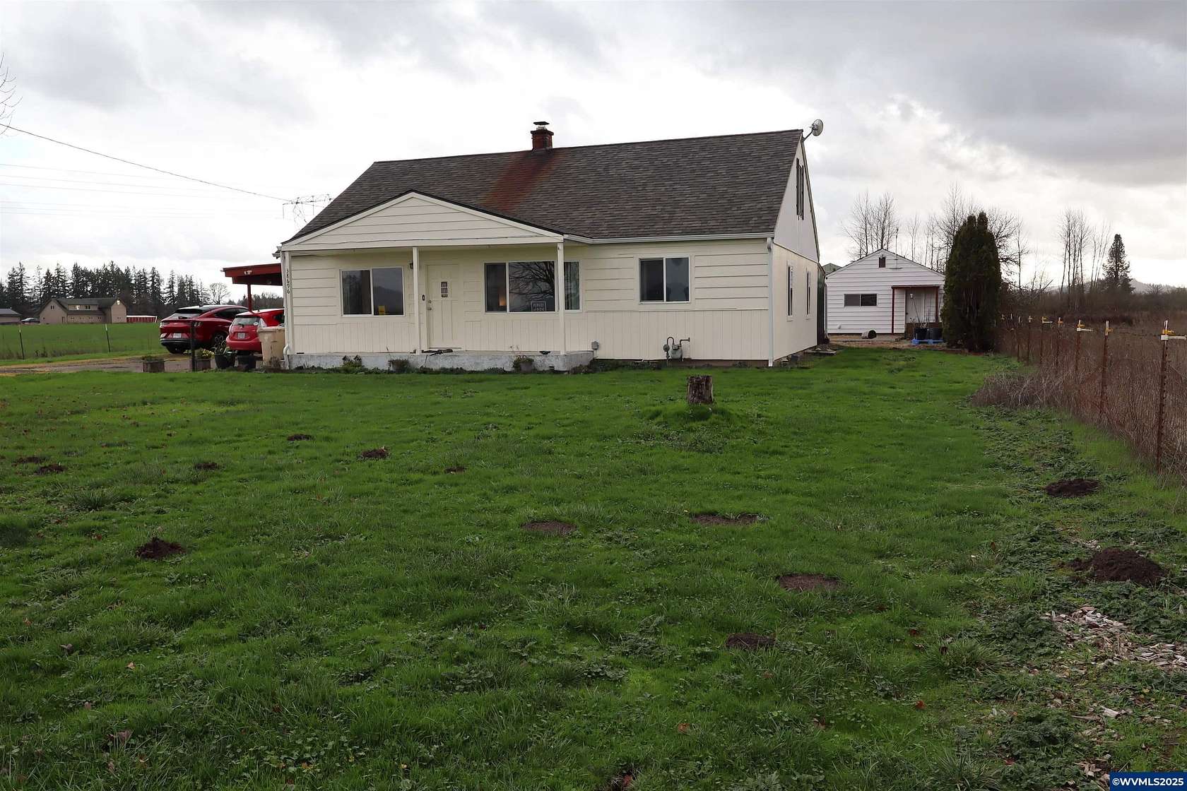 16 Acres of Land with Home for Sale in Lebanon, Oregon