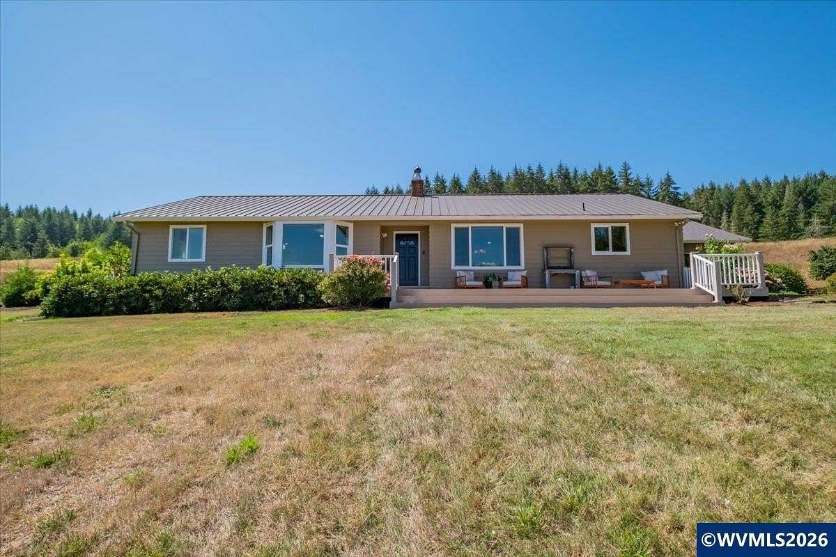 15.5 Acres of Land with Home for Sale in Monmouth, Oregon