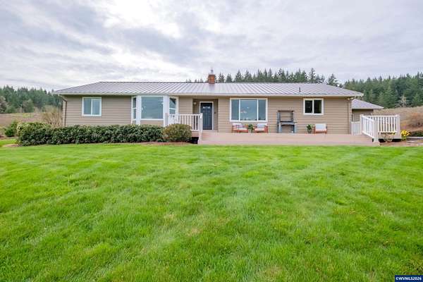 15.5 Acres of Land with Home for Sale in Monmouth, Oregon