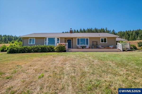15.5 Acres of Land with Home for Sale in Monmouth, Oregon