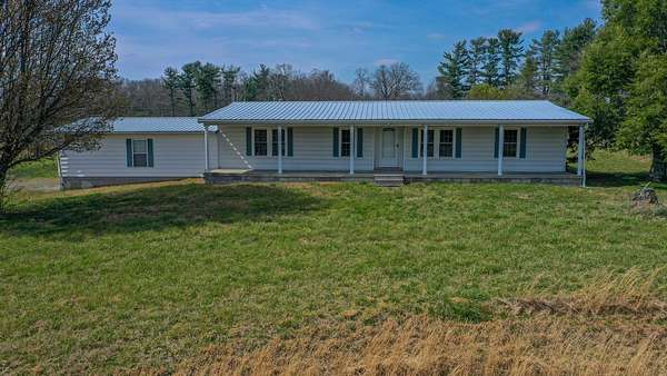 15.7 Acres of Land with Home for Auction in Crossville, Tennessee