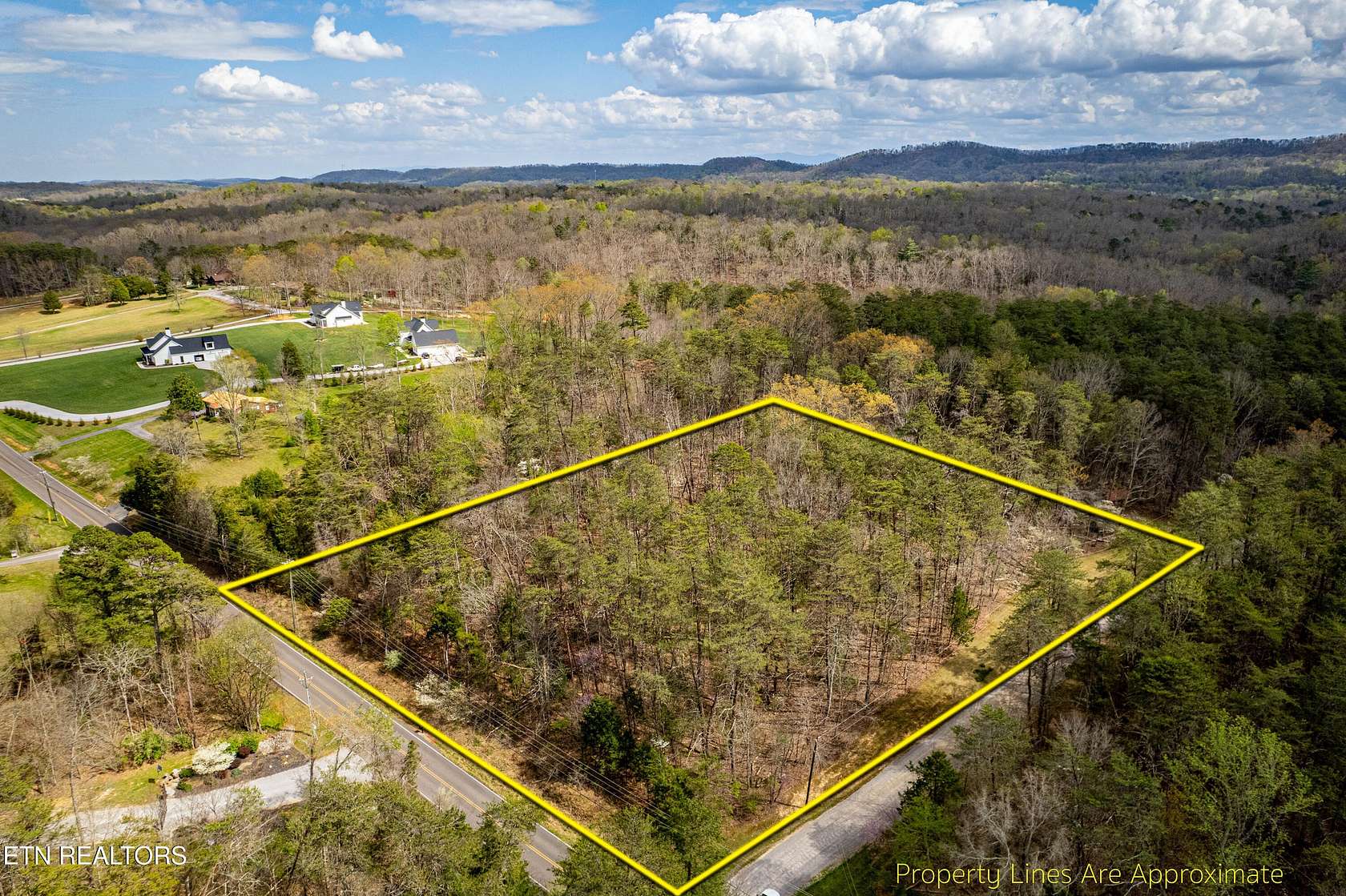 2 Acres of Residential Land for Sale in Knoxville, Tennessee