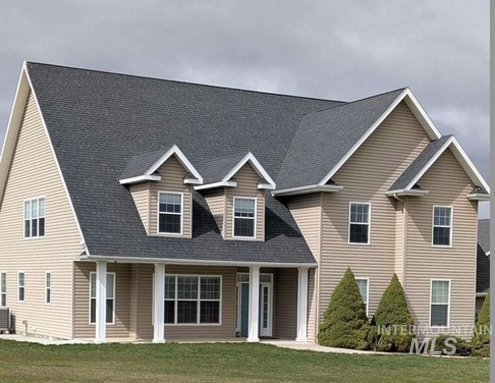 2.5 Acres of Land with Home for Sale in Grangeville, Idaho