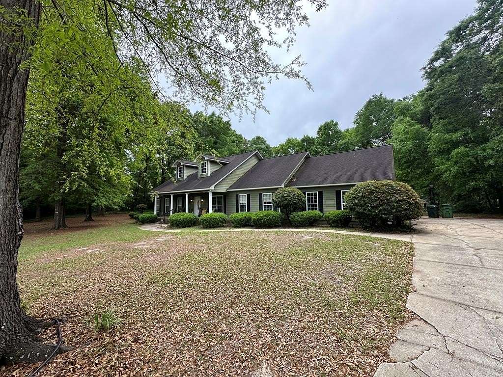1.7 Acres of Land with Home for Sale in Bainbridge, Georgia