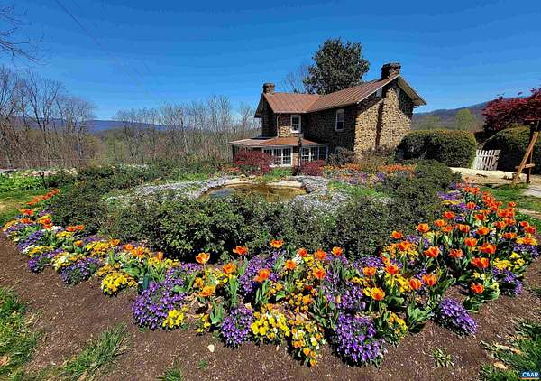 8 Acres of Land with Home for Sale in Afton, Virginia