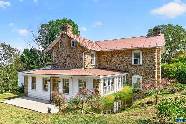 8 Acres of Land with Home for Sale in Afton, Virginia