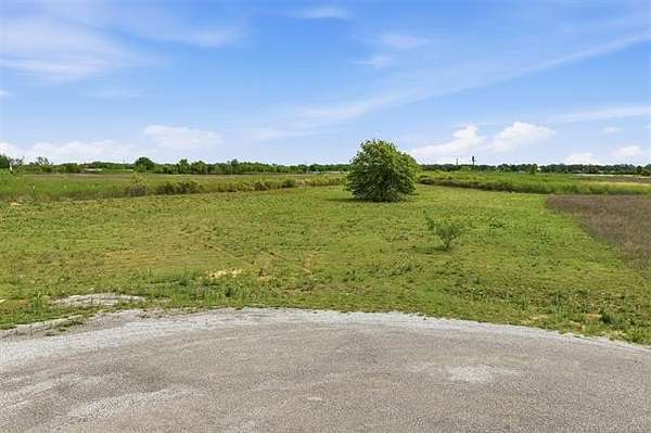0.96 Acres of Land for Sale in Thackerville, Oklahoma