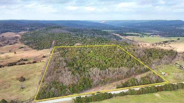 10 Acres of Recreational Land for Sale in Eagle Rock, Missouri