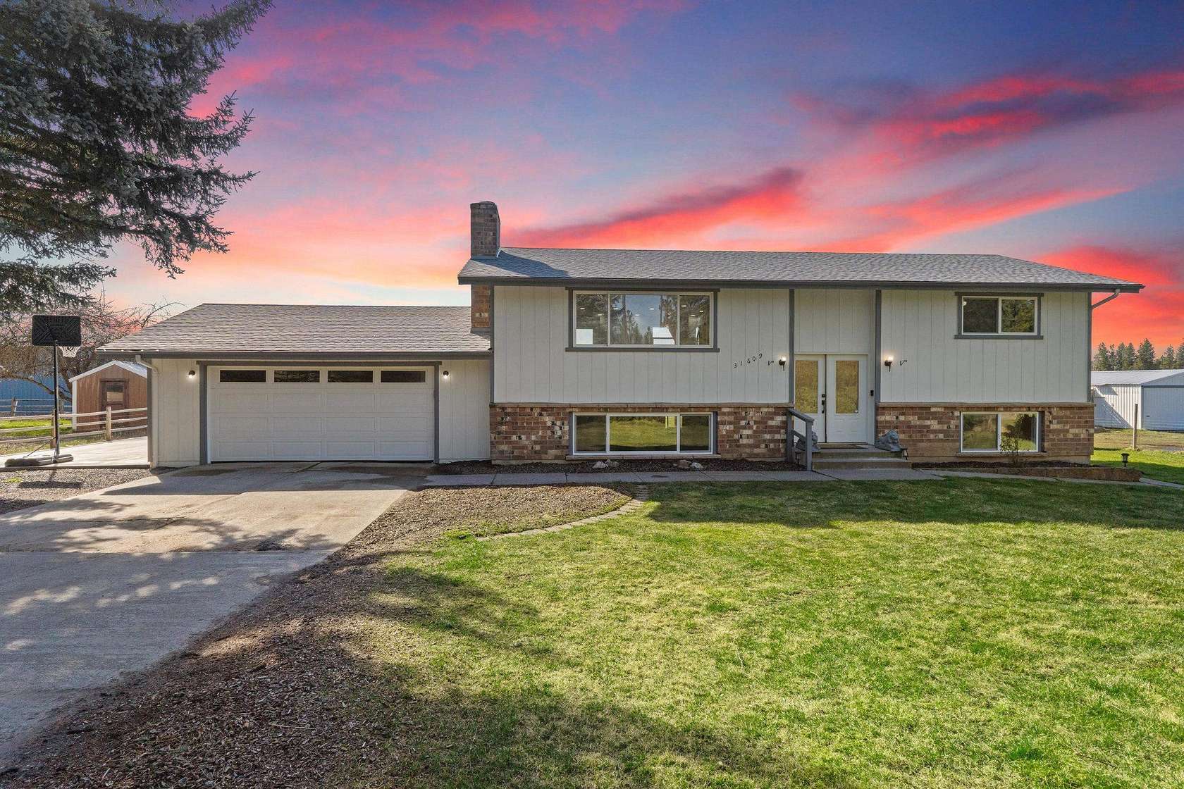 9.48 Acres of Land with Home for Sale in Deer Park, Washington