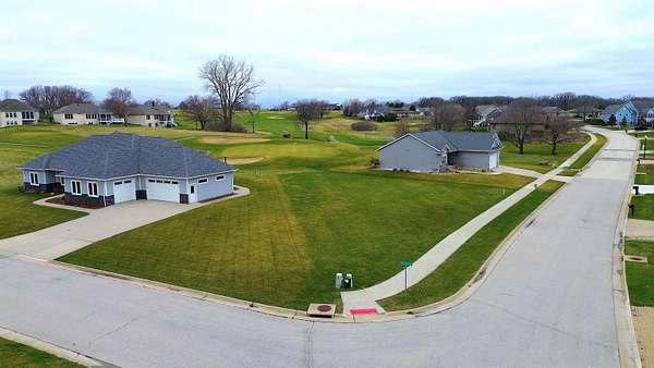 0.32 Acres of Residential Land for Sale in Waverly, Iowa