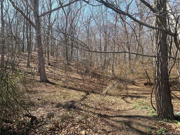 1.2 Acres of Land for Sale in Miller Place, New York