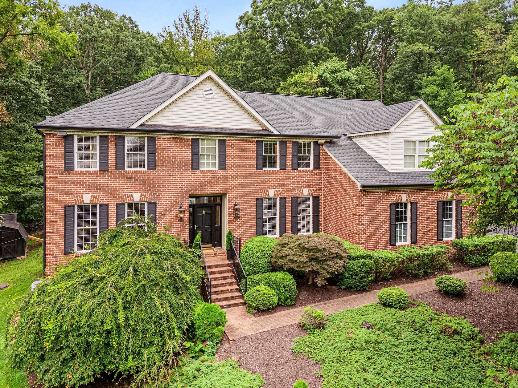 1.57 Acres of Land with Home for Sale in Warrenton, Virginia