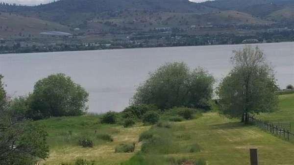 1.67 Acres of Residential Land for Sale in Klamath Falls, Oregon