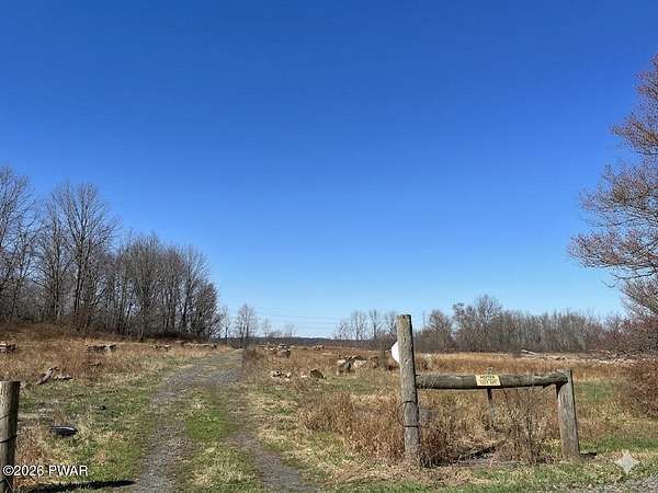 38 Acres of Land for Sale in Honesdale, Pennsylvania