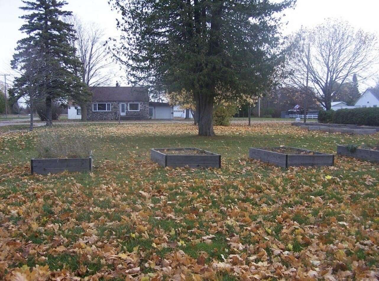 0.32 Acres of Residential Land for Sale in Cheboygan, Michigan