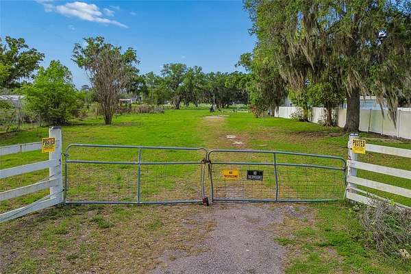4 Acres of Residential Land for Sale in Plant City, Florida