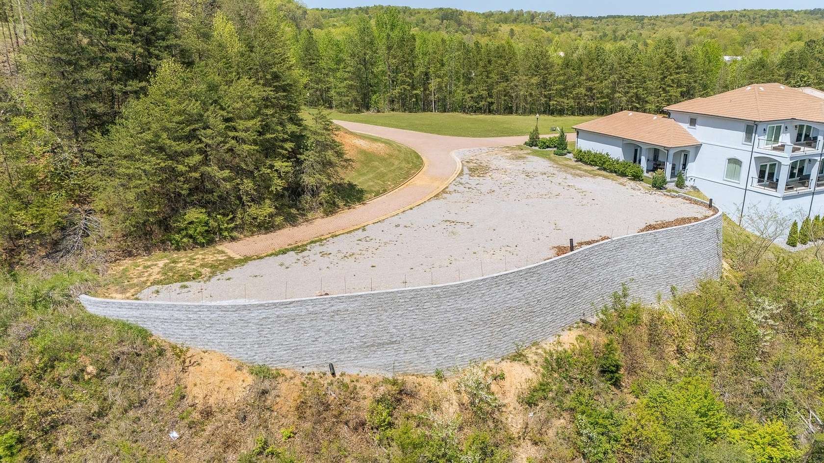 0.9 Acres of Residential Land for Sale in Savannah, Tennessee