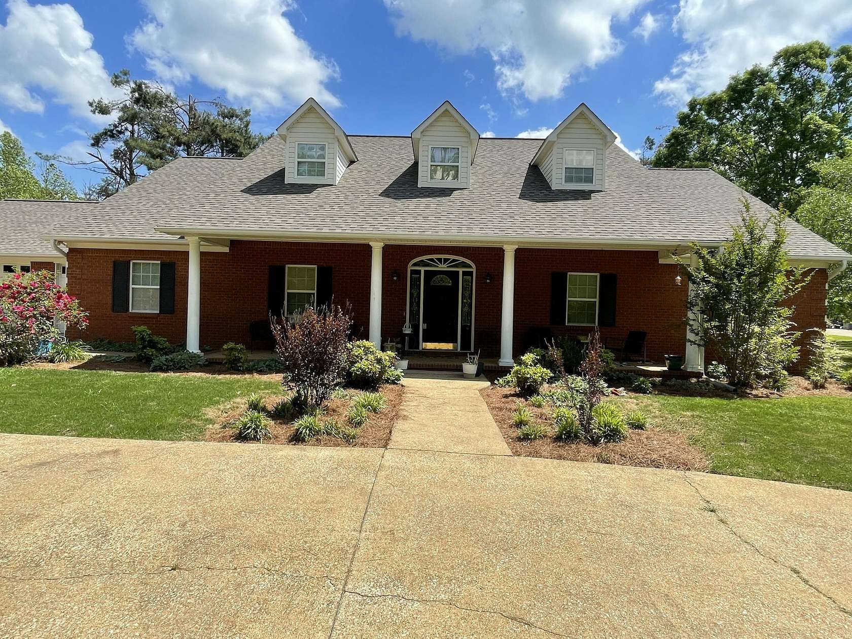 1.59 Acres of Land with Home for Sale in Ripley, Mississippi