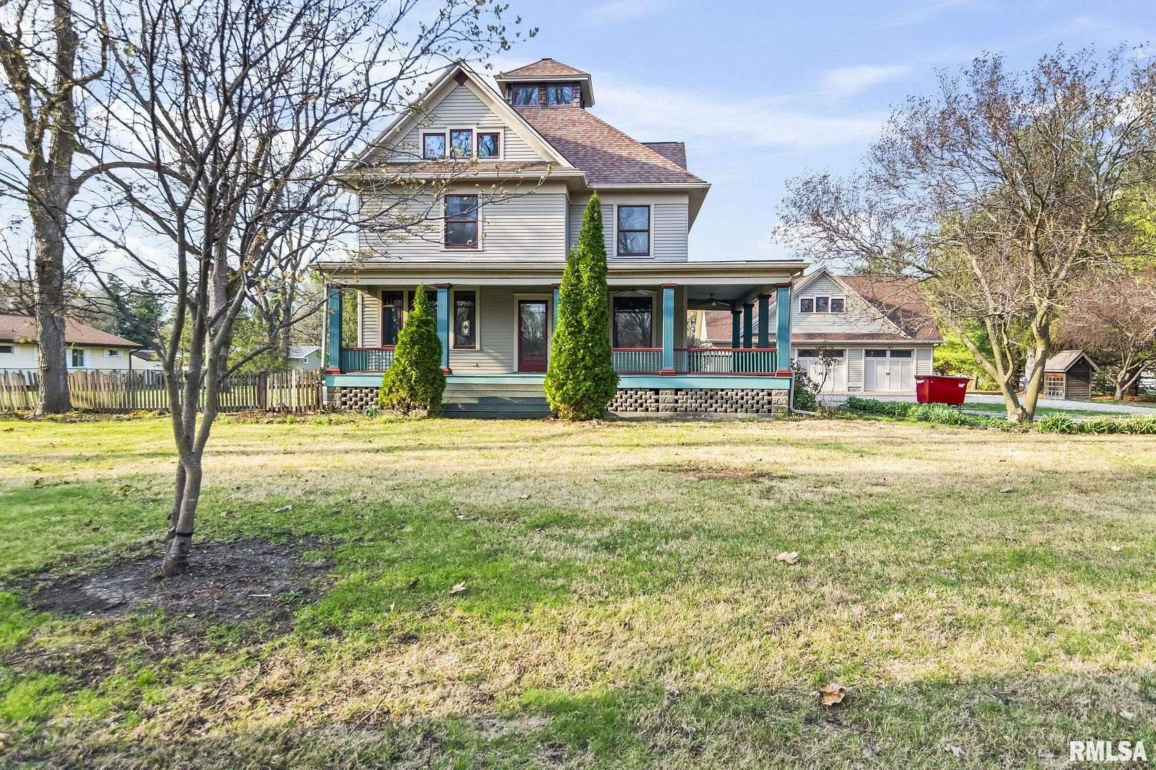 1.66 Acres of Land with Home for Sale in Petersburg, Illinois