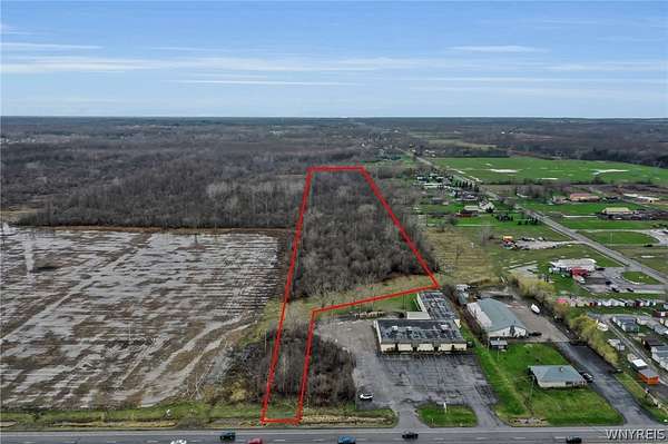 14.9 Acres of Commercial Land for Sale in Lockport, New York