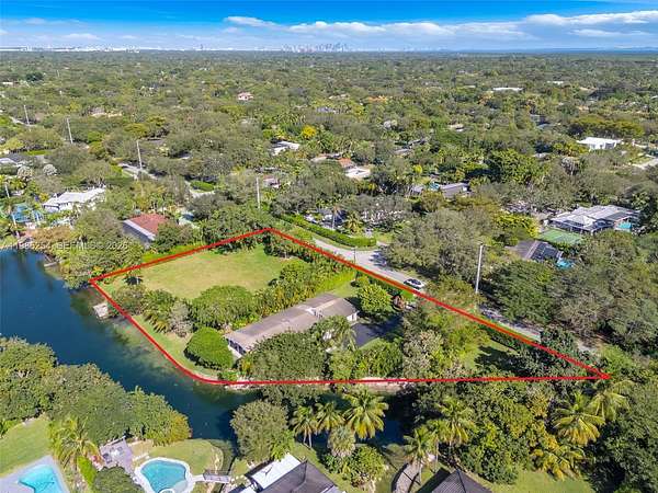 1.55 Acres of Residential Land for Sale in Pinecrest, Florida