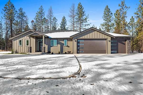 5 Acres of Improved Mixed-Use Land for Sale in Medical Lake, Washington