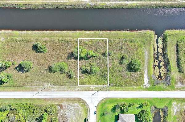 0.23 Acres of Residential Land for Sale in Lehigh Acres, Florida