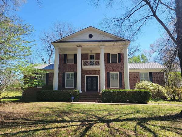 1.74 Acres of Land with Home for Sale in Oakland, Tennessee