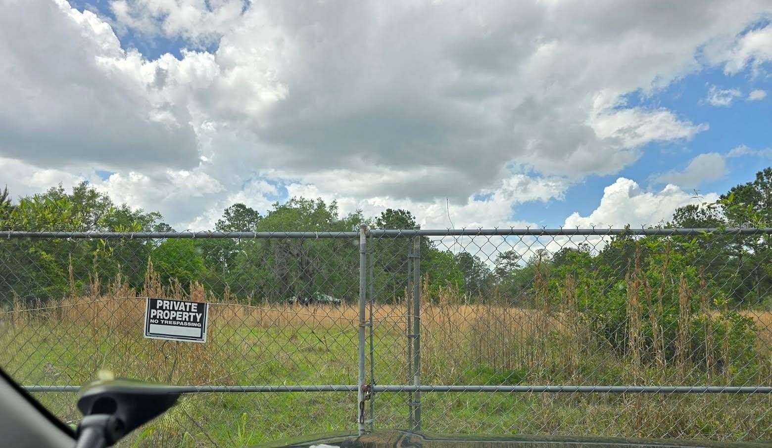3 Acres of Residential Land for Sale in Ocklawaha, Florida