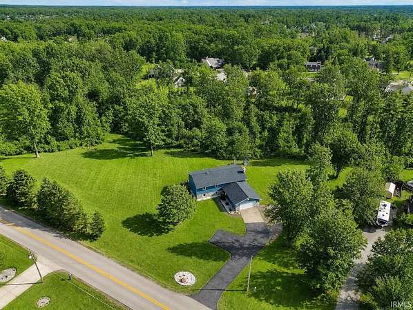 3.3 Acres of Land with Home for Sale in Fort Wayne, Indiana
