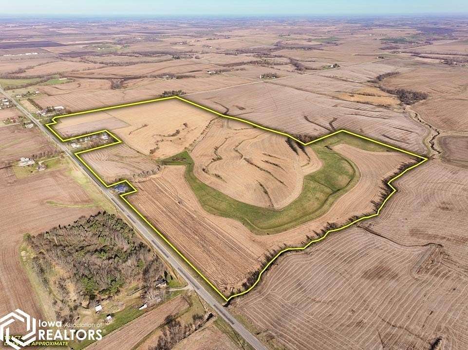 316 Acres of Agricultural Land for Sale in Newton, Iowa