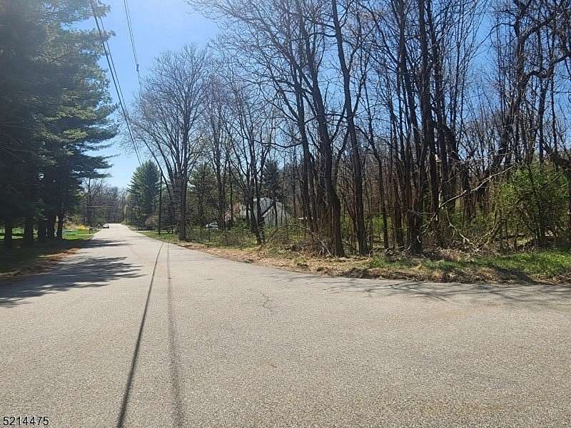 1.13 Acres of Residential Land for Sale in Hardyston Township, New Jersey