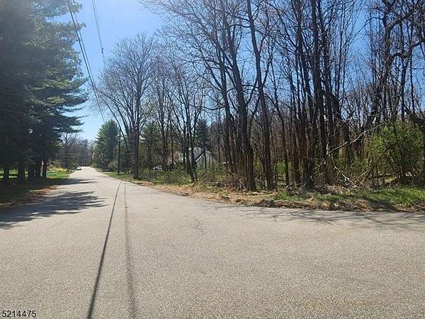 1.13 Acres of Residential Land for Sale in Hardyston Township, New Jersey