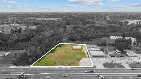 2.7 Acres of Improved Commercial Land for Sale in Tyler, Texas