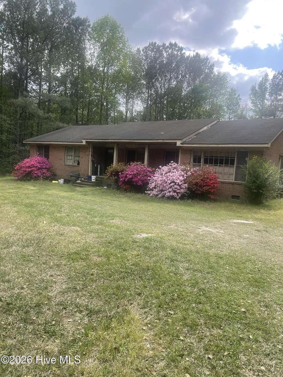 27.6 Acres of Land with Home for Sale in Rose Hill, North Carolina