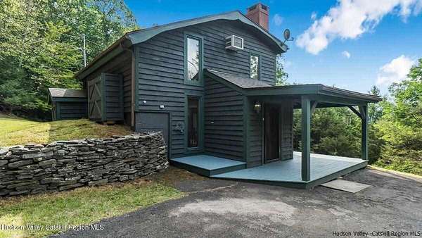 5 Acres of Land with Home for Lease in Mount Tremper, New York