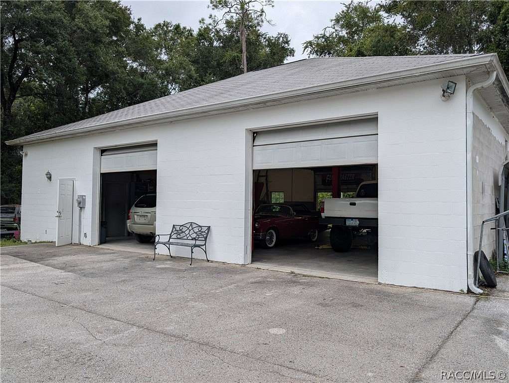 2.55 Acres of Land with Home for Sale in Hernando, Florida