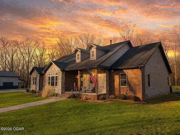 6 Acres of Land with Home for Sale in Carthage, Missouri