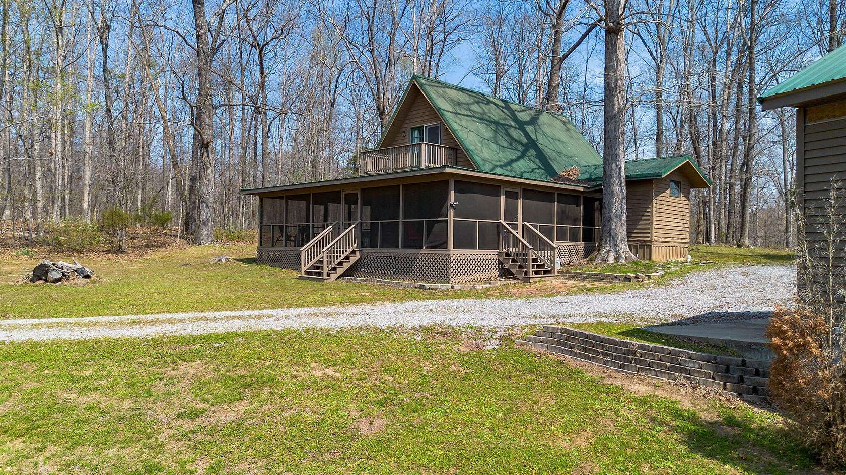 4.35 Acres of Land with Home for Sale in Benton, Kentucky
