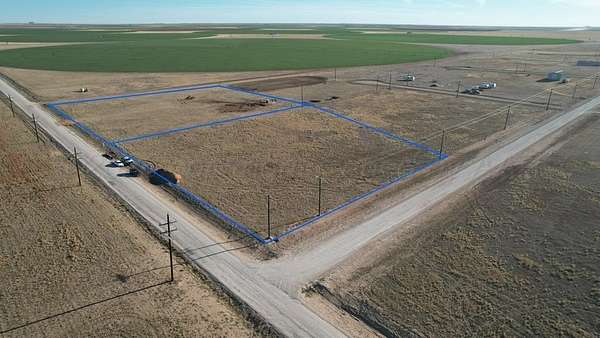 3 Acres of Mixed-Use Land for Sale in Dalhart, Texas