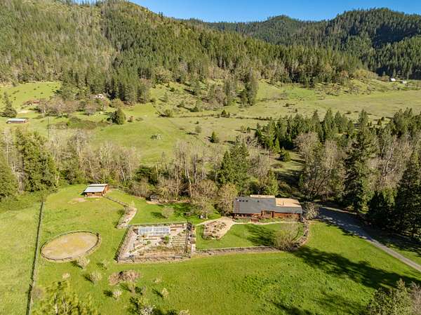 9.74 Acres of Land with Home for Sale in Applegate, Oregon