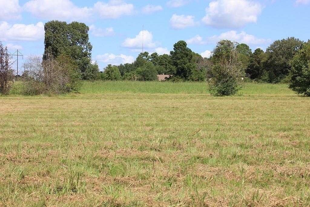 5.36 Acres of Mixed-Use Land for Sale in Lufkin, Texas