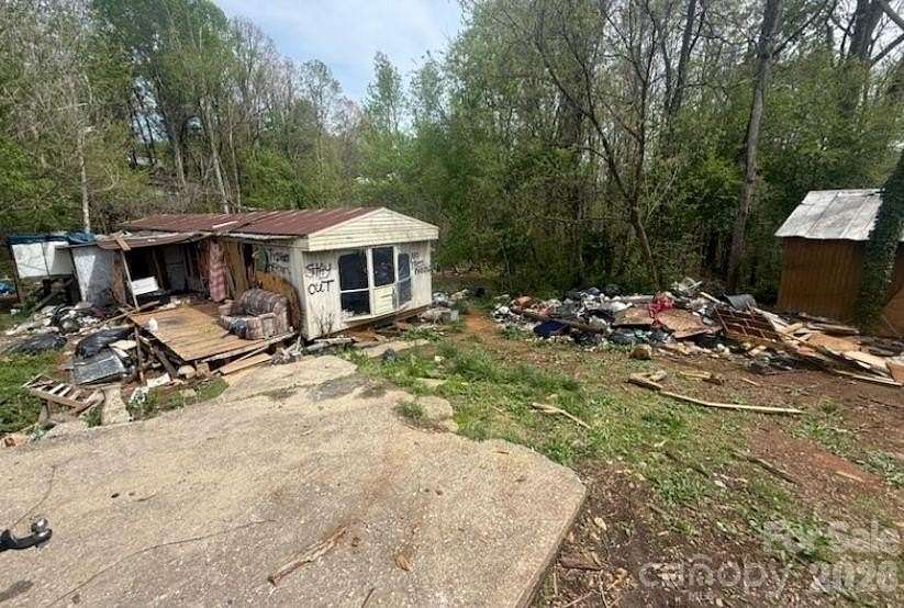 0.75 Acres of Land for Sale in Marion, North Carolina