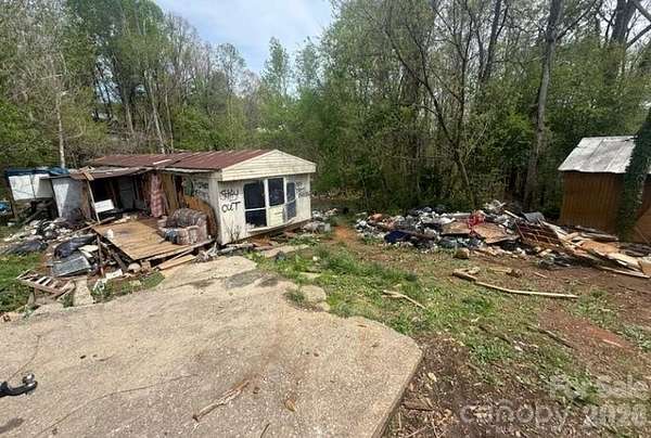 0.75 Acres of Land for Sale in Marion, North Carolina