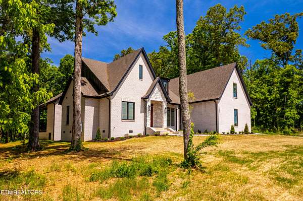3.15 Acres of Land with Home for Sale in Greenback, Tennessee