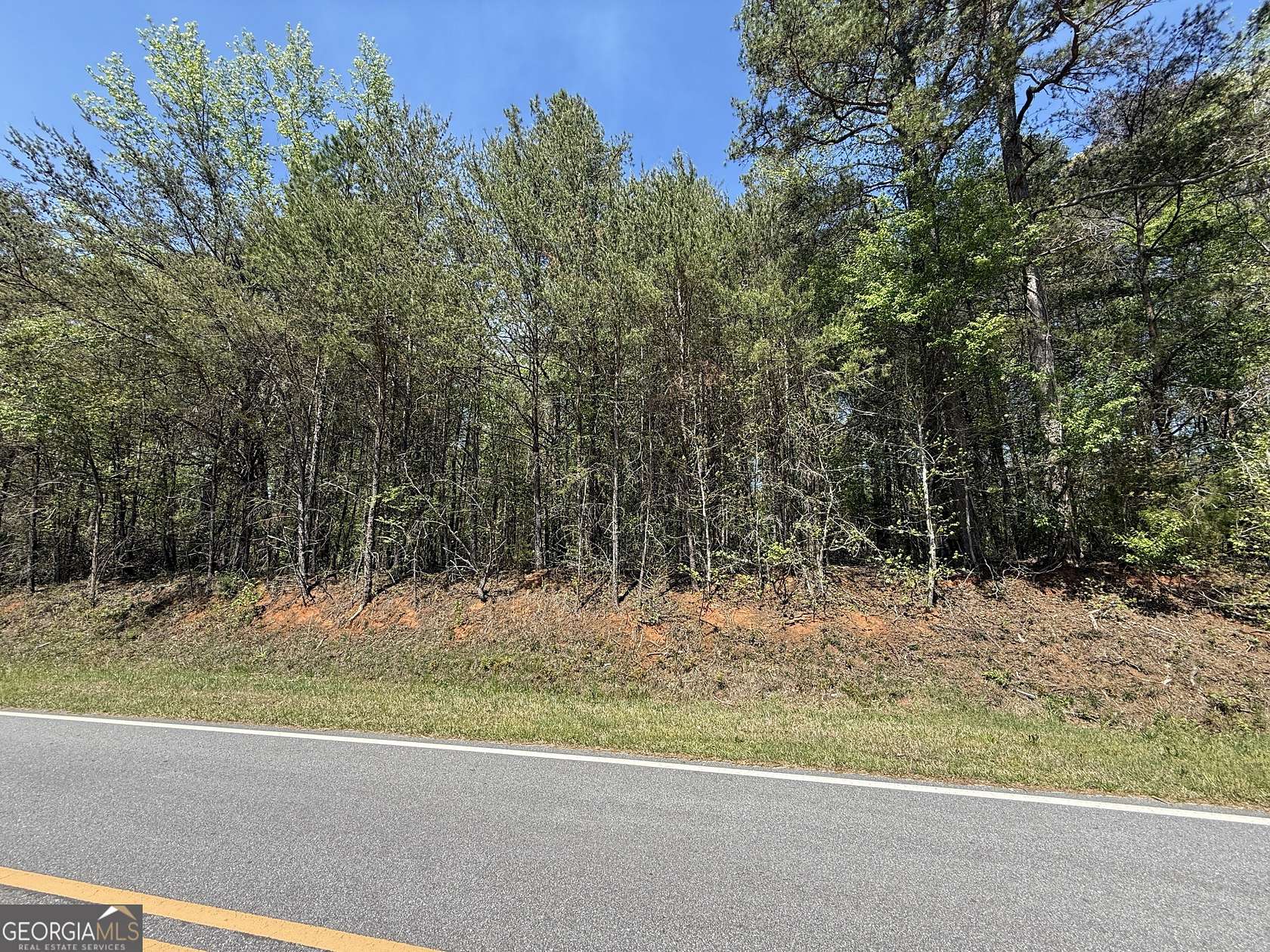 1.72 Acres of Residential Land for Sale in Maysville, Georgia