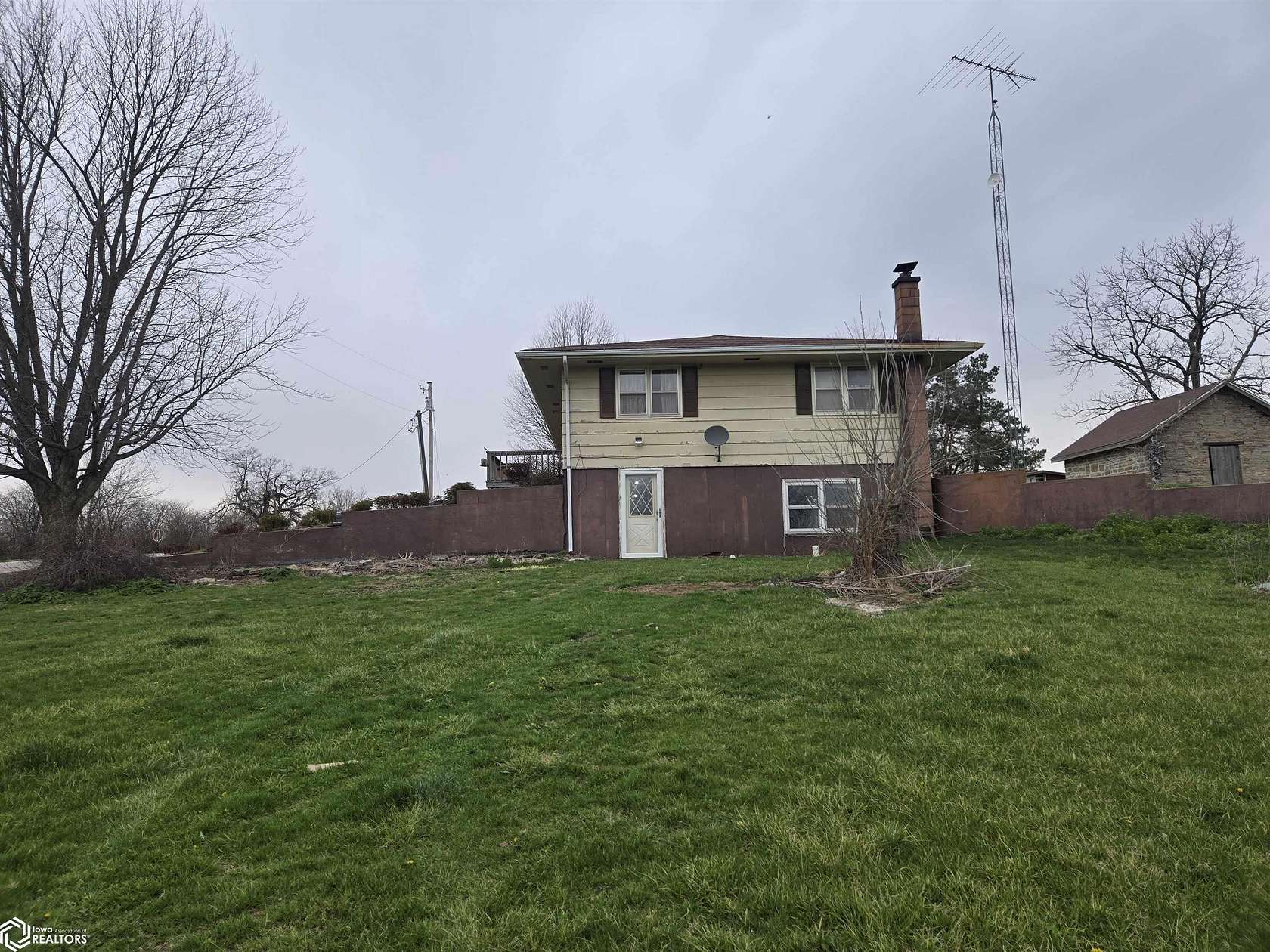 44.9 Acres of Agricultural Land with Home for Sale in Centerville, Iowa